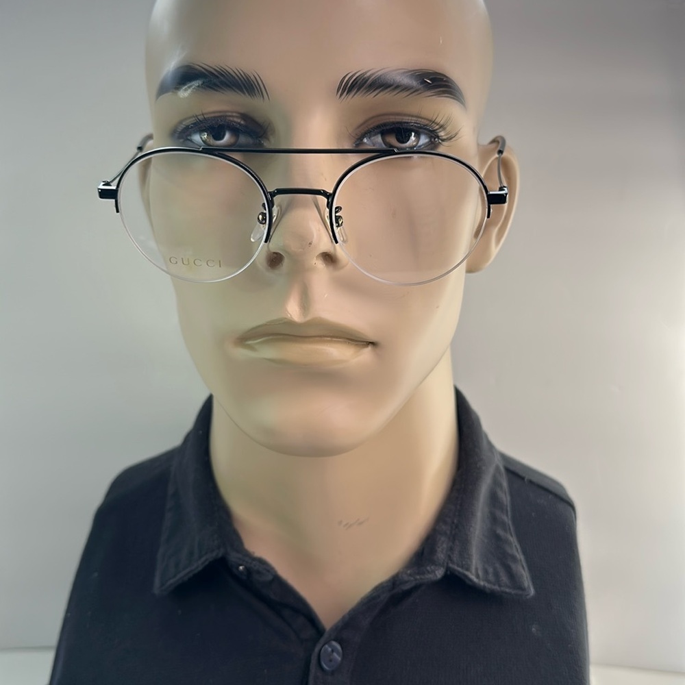 New Gucci GG0682O Oval/Round Eyeglasses – Sleek Metal and Injection Frame Men